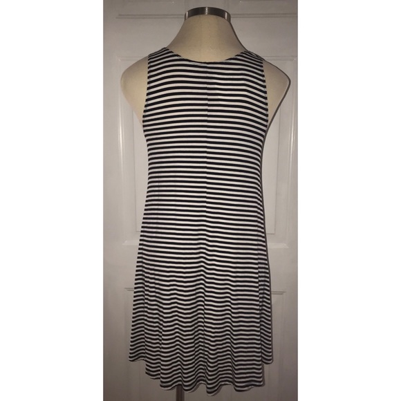 Old Navy Black Striped Dress - Picture 2 of 2